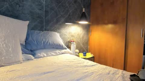 Ana-  online show from September 25, 2025, 9:40 pm