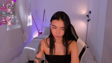 ANABEL WOLF  online show from December 2, 2025, 4:35 pm