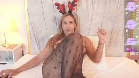 Ana Sofia Cooper online show from December 23, 2024, 12:08 pm