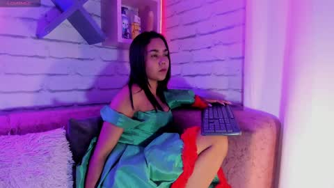 Anna online show from December 30, 2024, 7:53 pm