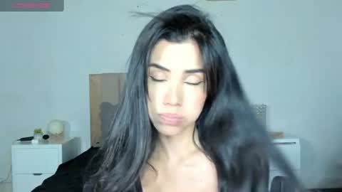 Snapshot of anahenao chatting on July 24, 2026, 10:52 pm Ana Henao or Annie... Follow me ahenaocb Insta X online show from July 24, 2026, 10:52 pm