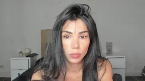 Snapshot of anahenao chatting on July 27, 2026, 8:16 pm Ana Henao or Annie... Follow me ahenaocb Insta X online show from July 27, 2026, 8:16 pm