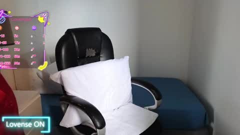 Snapshot of anahi_moore chatting on September 25, 2025, 6:00 pm   Anahi Private is Open  belly bigboobs bbw pantyhose squirt -domi nora fullmachine gravity dildo lovense online show from September 25, 2025, 6:00 pm