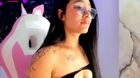 Im Sara  online show from August 3, 2026, 9:04 am