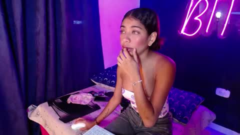 anais  cooper  online show from December 14, 2024, 7:14 pm
