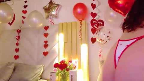 Anaise  online show from February 9, 2026, 11:47 am