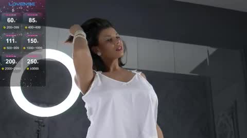 Anais online show from October 15, 2025, 4:23 am