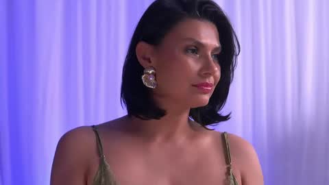 Anais online show from May 8, 2026, 3:56 am