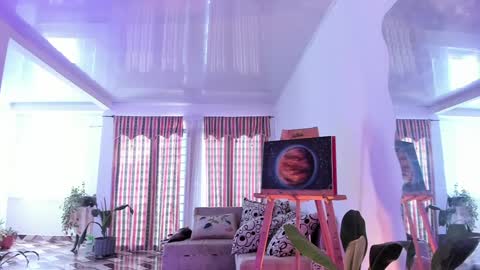 Snapshot of anakedartist chatting on January 18, 2025, 5:04 pm Mariana  online show from January 18, 2025, 5:04 pm