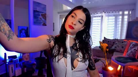 Snapshot of anakedartist chatting on February 8, 2025, 2:05 pm Mariana  online show from February 8, 2025, 2:05 pm