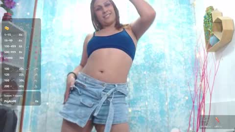 Snapshot of analia_01 chatting on September 23, 2025, 12:30 pm Analia online show from September 23, 2025, 12:30 pm