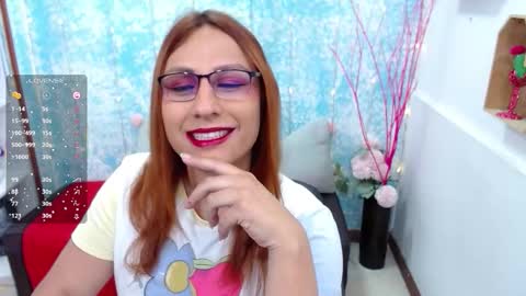 Snapshot of analia_01 chatting on October 15, 2025, 11:43 am Analia online show from October 15, 2025, 11:43 am