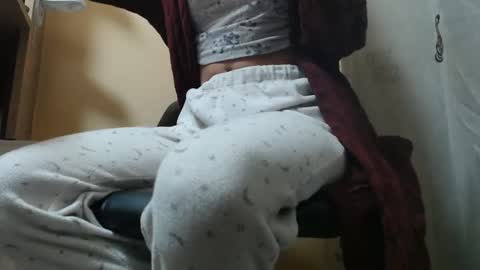 analove200 online show from December 4, 2024, 5:38 am