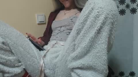 analove200 online show from February 1, 2025, 5:18 am