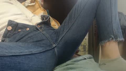 analove200 online show from March 10, 2025, 3:41 pm