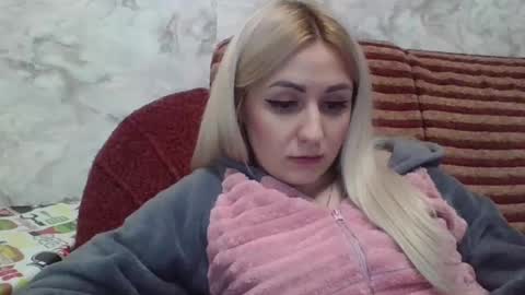 analqueen2024 online show from December 3, 2024, 3:22 pm