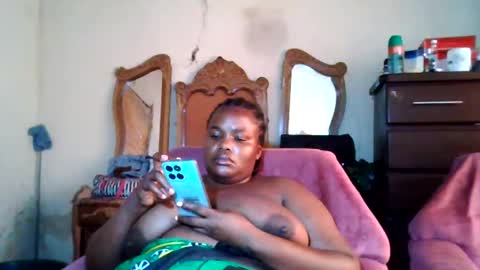 Snapshot of analslut1987 chatting on February 3, 2025, 5:40 am analslut1987 online show from February 3, 2025, 5:40 am