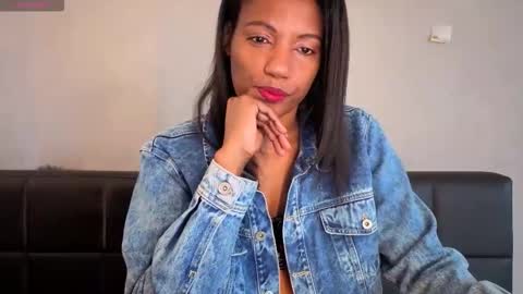 Snapshot of anamaar chatting on October 15, 2025, 8:36 am Ana online show from October 15, 2025, 8:36 am