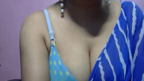 anamika794088 online show from October 12, 2025, 10:25 am