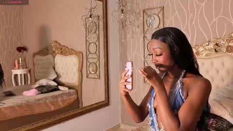 anamonroee online show from March 6, 2026, 8:27 pm