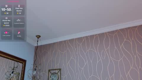 anamonroee online show from March 15, 2026, 8:37 pm