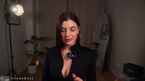 Snapshot of anamuse chatting on October 1, 2025, 9:21 pm Ana online show from October 1, 2025, 9:21 pm