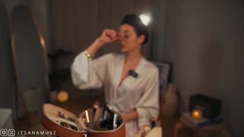 Snapshot of anamuse chatting on October 15, 2025, 9:04 pm Ana online show from October 15, 2025, 9:04 pm