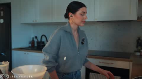 Snapshot of anamuse chatting on October 18, 2025, 3:13 pm Ana online show from October 18, 2025, 3:13 pm