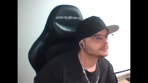 anarchyy1994 online show from March 17, 2026, 11:13 am