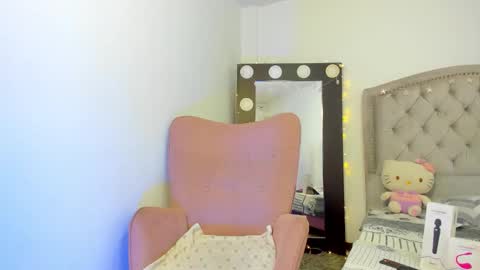 ana online show from February 4, 2026, 7:53 pm