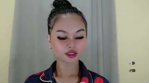 Snapshot of anaruru_ chatting on February 24, 2025, 6:26 pm ANA online show from February 24, 2025, 6:26 pm