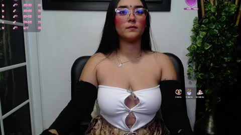 Snapshot of anashalimar_ chatting on December 29, 2024, 8:11 am Anashalimar online show from December 29, 2024, 8:11 am