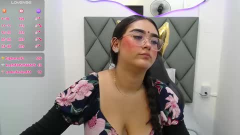 Snapshot of anashalimar_ chatting on February 11, 2025, 7:05 pm Anashalimar online show from February 11, 2025, 7:05 pm