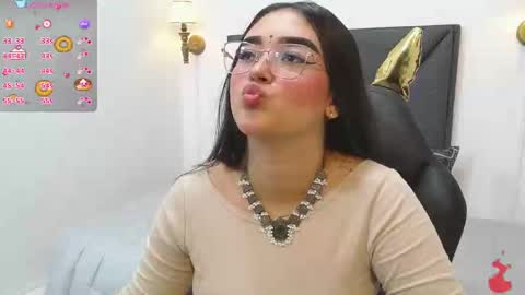 Snapshot of anashalimar_ chatting on February 19, 2025, 12:11 pm Anashalimar online show from February 19, 2025, 12:11 pm