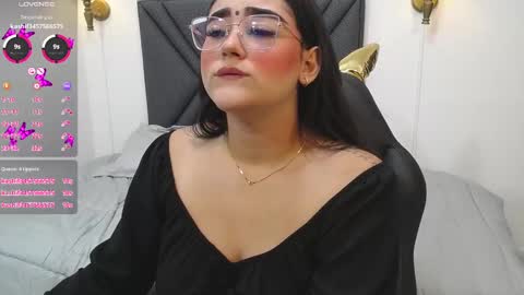 Snapshot of anashalimar_ chatting on March 3, 2025, 12:27 pm Anashalimar online show from March 3, 2025, 12:27 pm