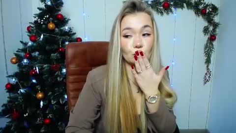 anastacyyellig online show from December 21, 2024, 8:21 pm