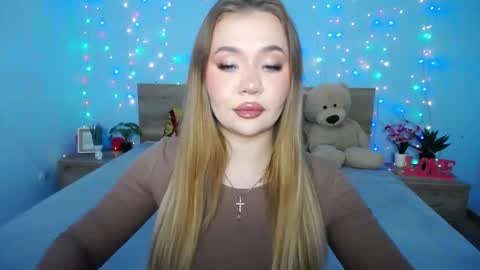 anastacyyellig online show from January 30, 2025, 2:36 pm