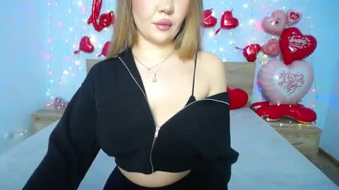 anastacyyellig online show from February 7, 2025, 11:34 pm