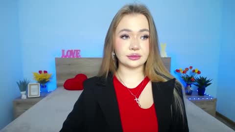 anastacyyellig online show from March 12, 2025, 8:08 am