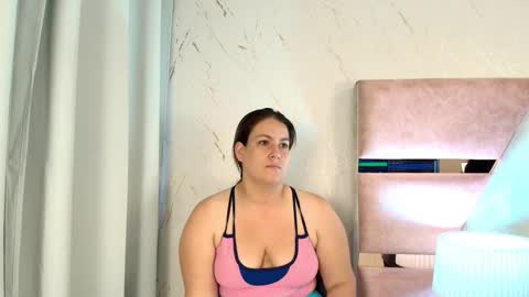 Snapshot of anastasia_marco chatting on October 7, 2025, 12:24 pm anastasia_marco online show from October 7, 2025, 12:24 pm