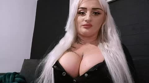 AnastasiaAmore online show from May 19, 2026, 9:43 pm