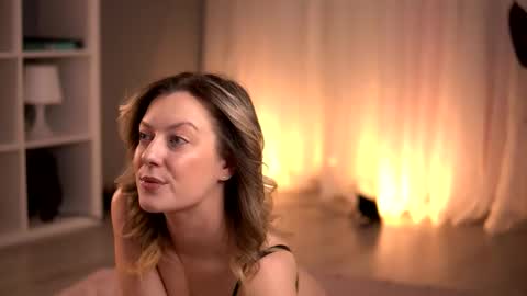 Snapshot of anastasiamills chatting on February 27, 2026, 8:53 pm AnastasiaMills online show from February 27, 2026, 8:53 pm