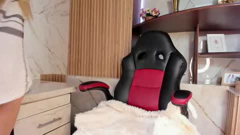 Snapshot of anastasiiabelov chatting on February 6, 2026, 1:03 pm Anastasia online show from February 6, 2026, 1:03 pm