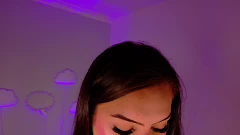 Kendra  online show from June 15, 2026, 9:33 am