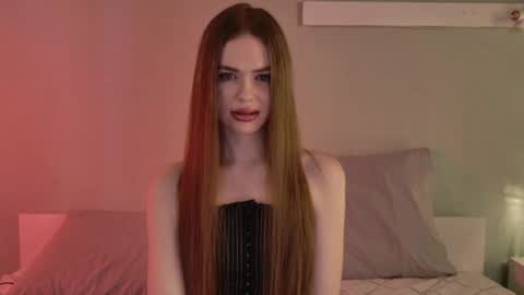 Snapshot of anayalowe chatting on June 12, 2026, 10:25 am anayalowe online show from June 12, 2026, 10:25 am