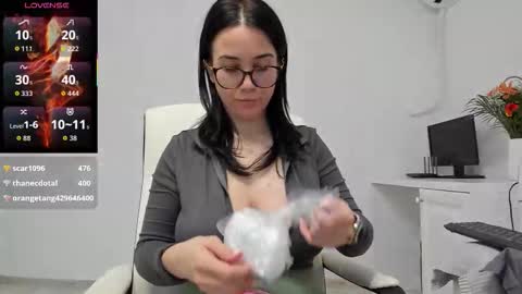 Snapshot of anayscaandy chatting on March 2, 2026, 7:15 am Andreea online show from March 2, 2026, 7:15 am