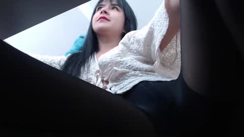 Snapshot of anddrea_ chatting on January 14, 2025, 12:03 pm online show from January 14, 2025, 12:03 pm
