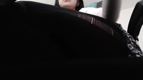 Snapshot of anddrea_ chatting on February 3, 2025, 11:42 am online show from February 3, 2025, 11:42 am