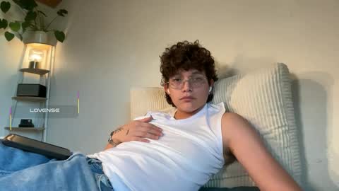 Snapshot of anddres_boss chatting on September 29, 2025, 2:44 pm Tell Me ANDRESS ----- online show from September 29, 2025, 2:44 pm