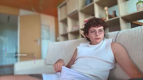 Snapshot of anddres_boss chatting on October 4, 2025, 10:57 am Tell Me ANDRESS ----- online show from October 4, 2025, 10:57 am